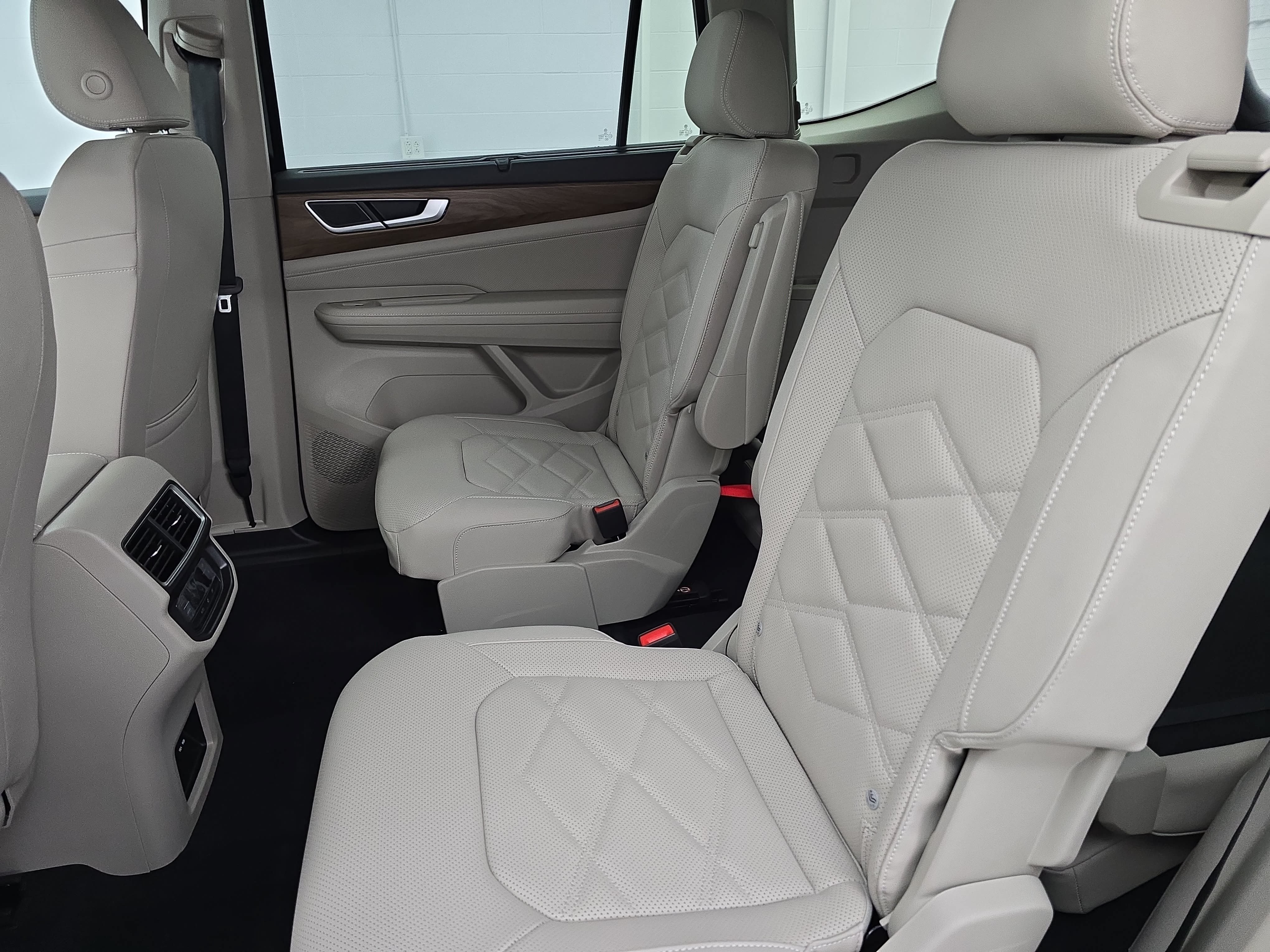 New 2026 Volkswagen Atlas SE AWD/4WD image 15