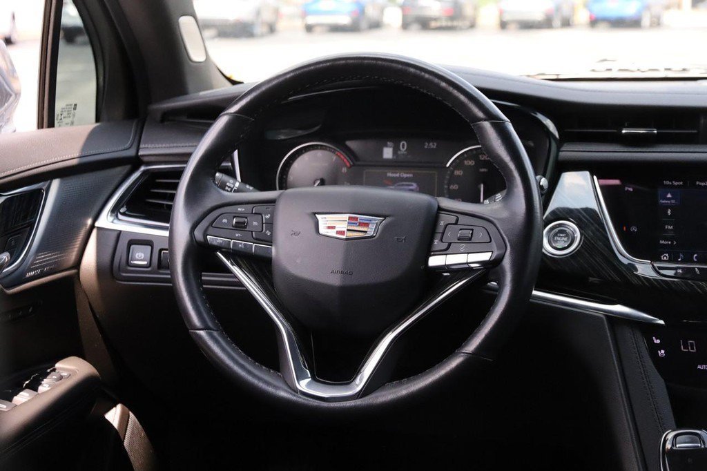 Used 2023 Cadillac XT6 Premium Luxury AWD/4WD image 27