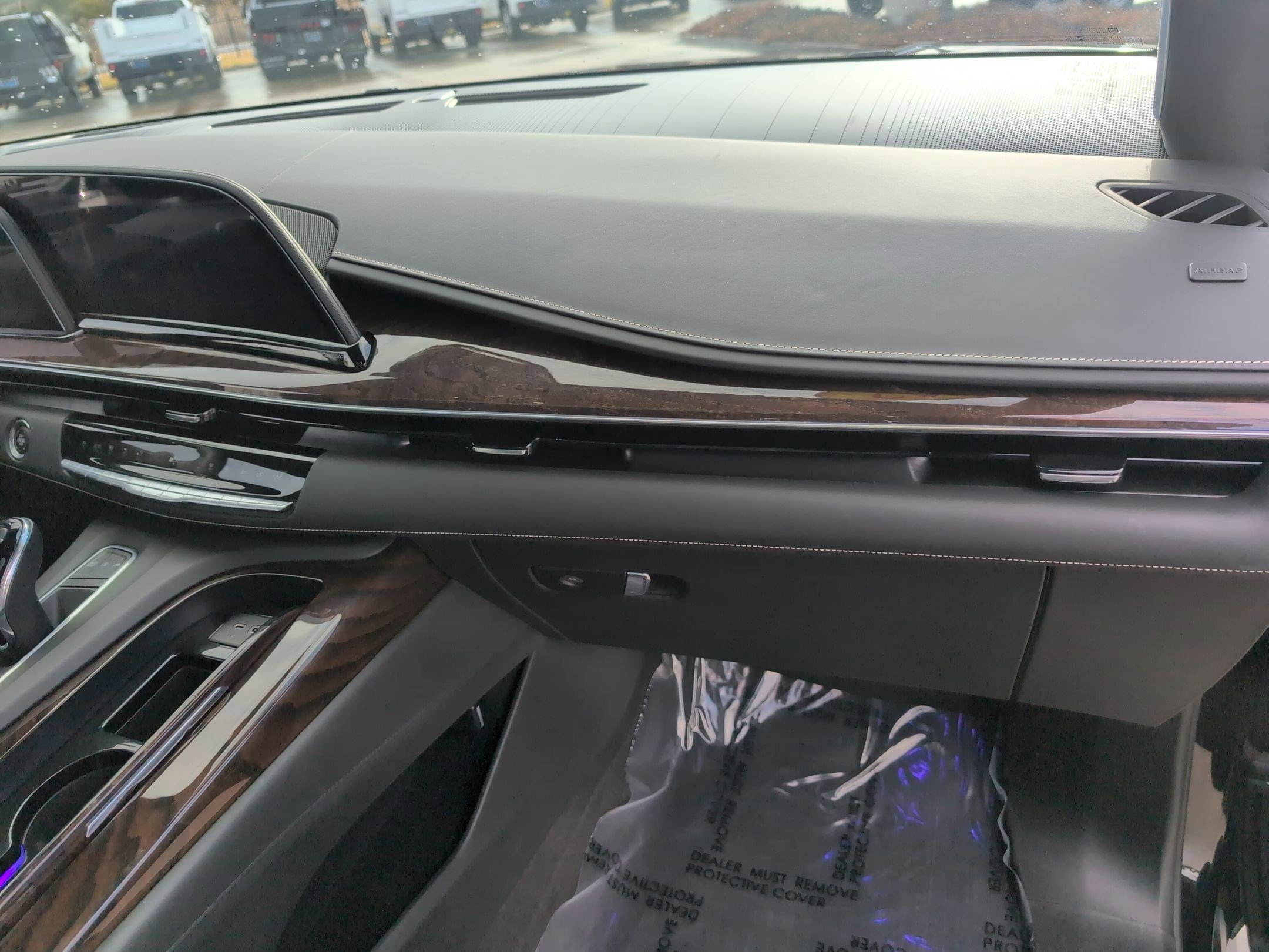 Used 2022 Cadillac Escalade Premium Luxury Platinum w/ LPO, Floor Liner Package image 28