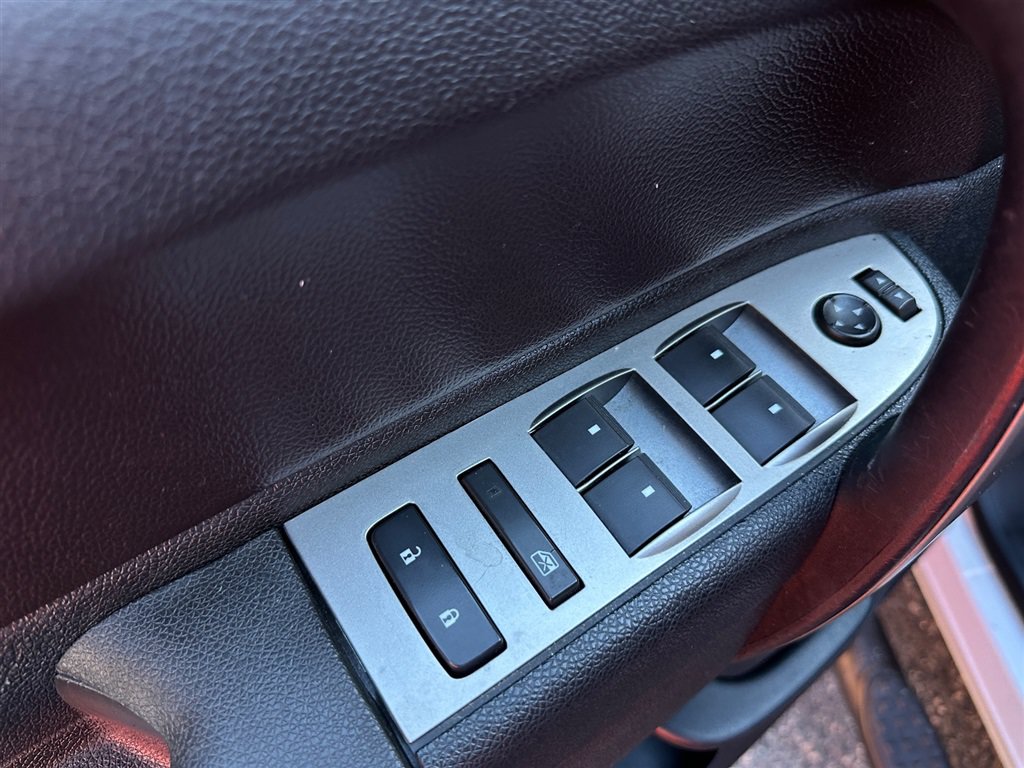 Used 2012 Chevrolet Silverado 1500 LT RWD image 26