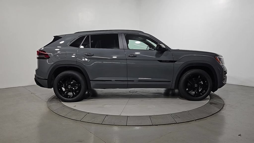 New 2026 Volkswagen Atlas Cross Sport SEL R-Line AWD/4WD image 6