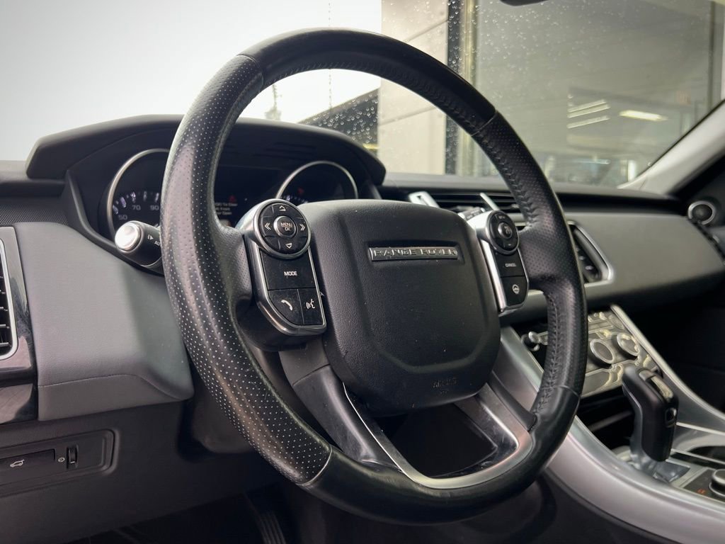 Used 2014 Land Rover Range Rover Sport HSE image 35