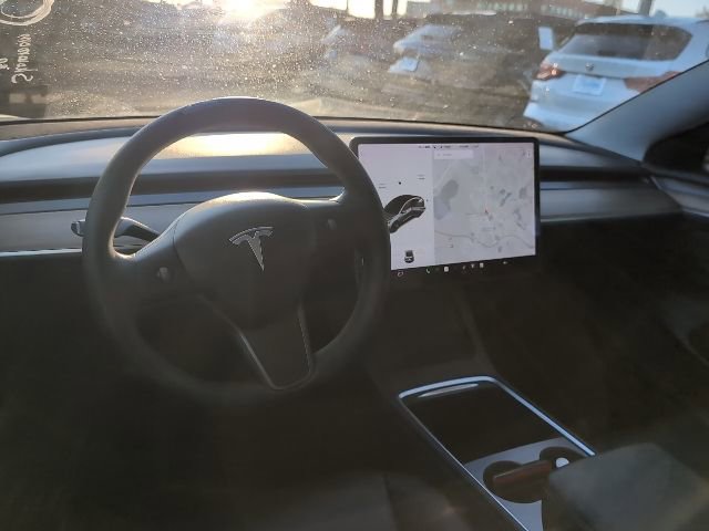Used 2021 Tesla Model 3 Standard Range Plus image 8