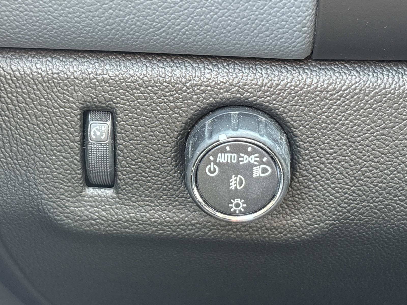 Used 2016 Chevrolet Colorado Z71 RWD image 35