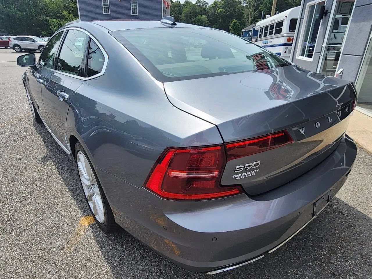 Used 2017 Volvo S90 T5 Inscription w/ Vision Package FWD image 7