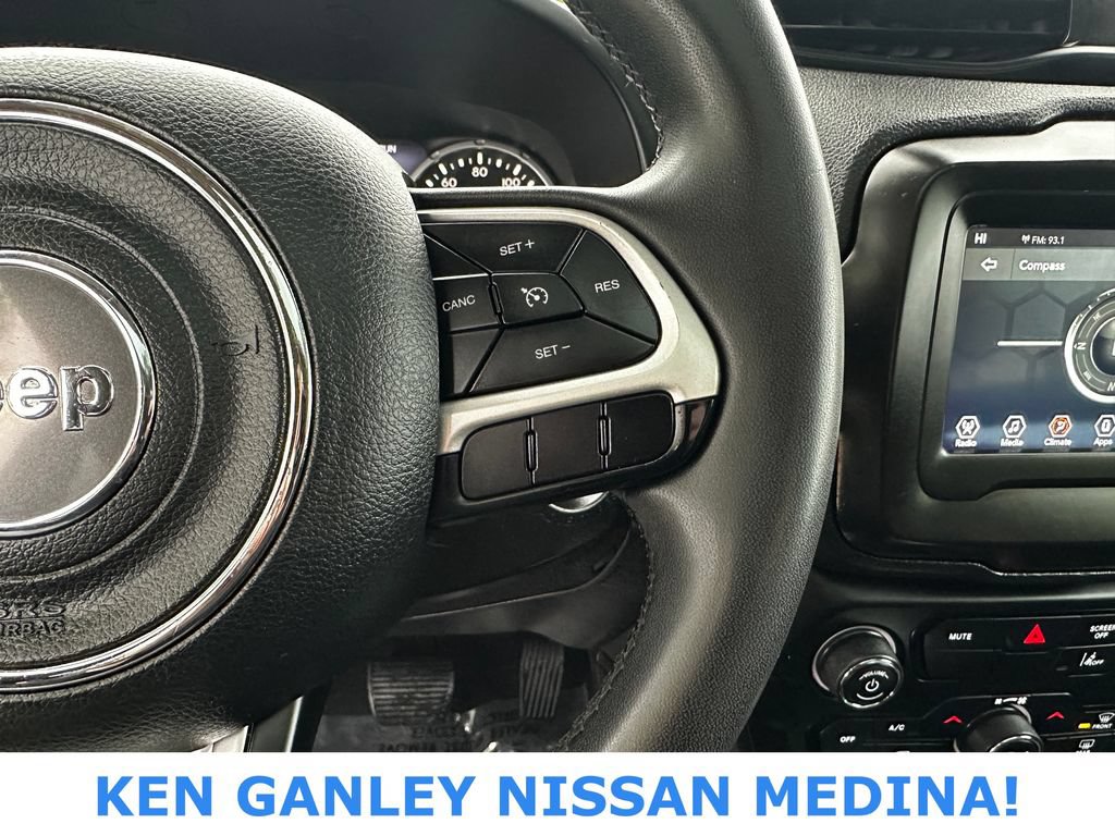 Used 2021 Jeep Renegade Latitude AWD/4WD image 30