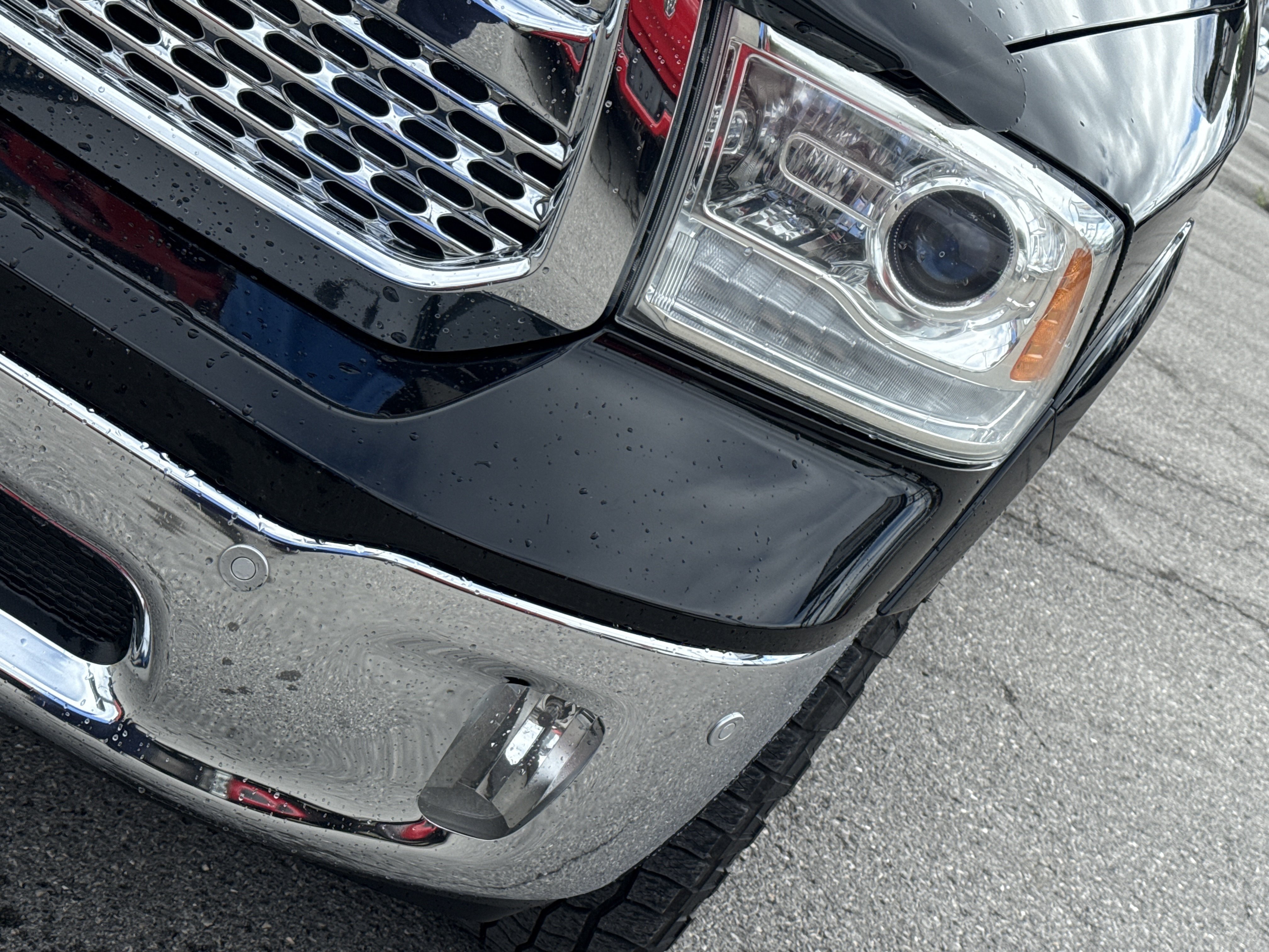 Used 2014 RAM 1500 Laramie AWD/4WD image 10