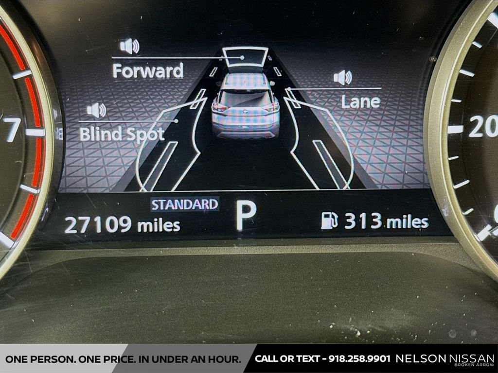 Used 2023 Nissan Rogue SV FWD image 12