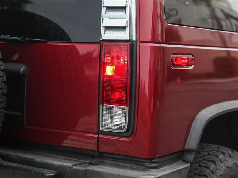Used 2005 HUMMER H2 w/ Preferred Equipment Group AWD/4WD image 11