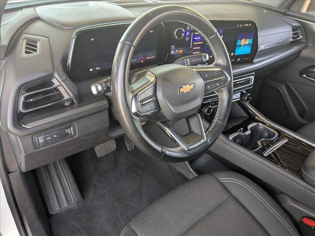 Used 2024 Chevrolet Traverse LT image 10