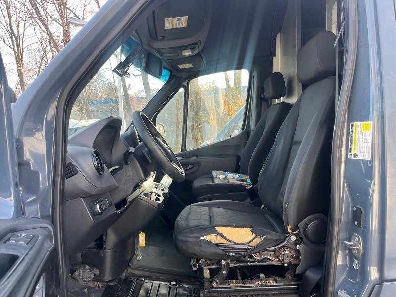 Used 2019 Mercedes-Benz Sprinter 170 image 11
