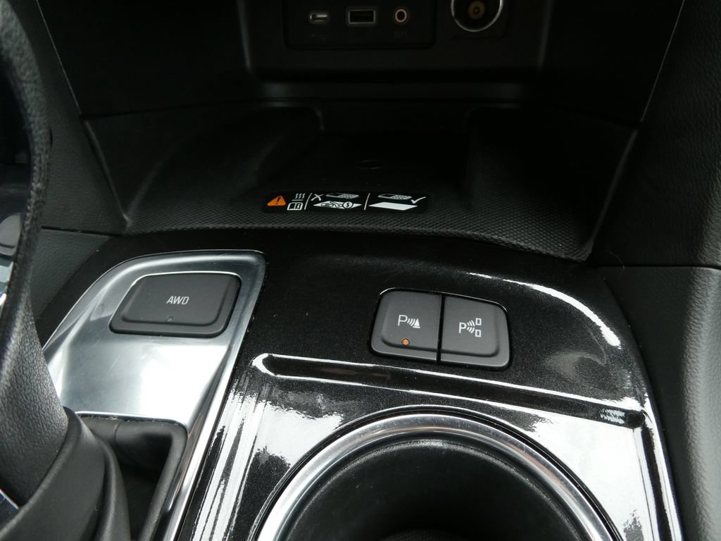 Certified 2024 Chevrolet Equinox Premier AWD/4WD image 28
