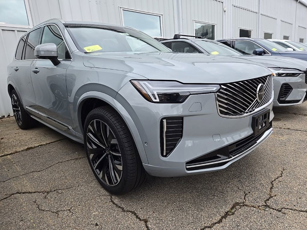 New 2026 Volvo XC90 B6 Ultra w/ Protection Package Premier image 2