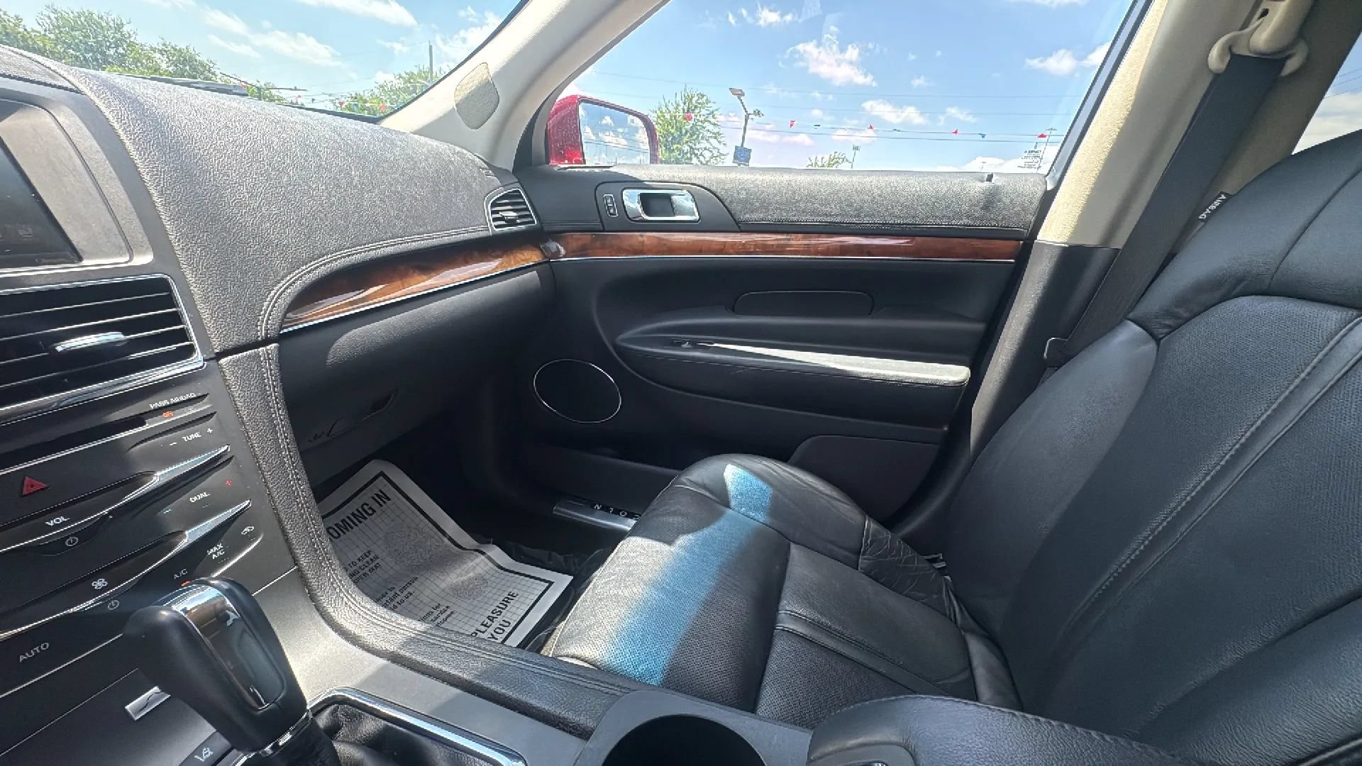Used 2015 Lincoln MKT AWD w/ Equipment Group 201A image 21
