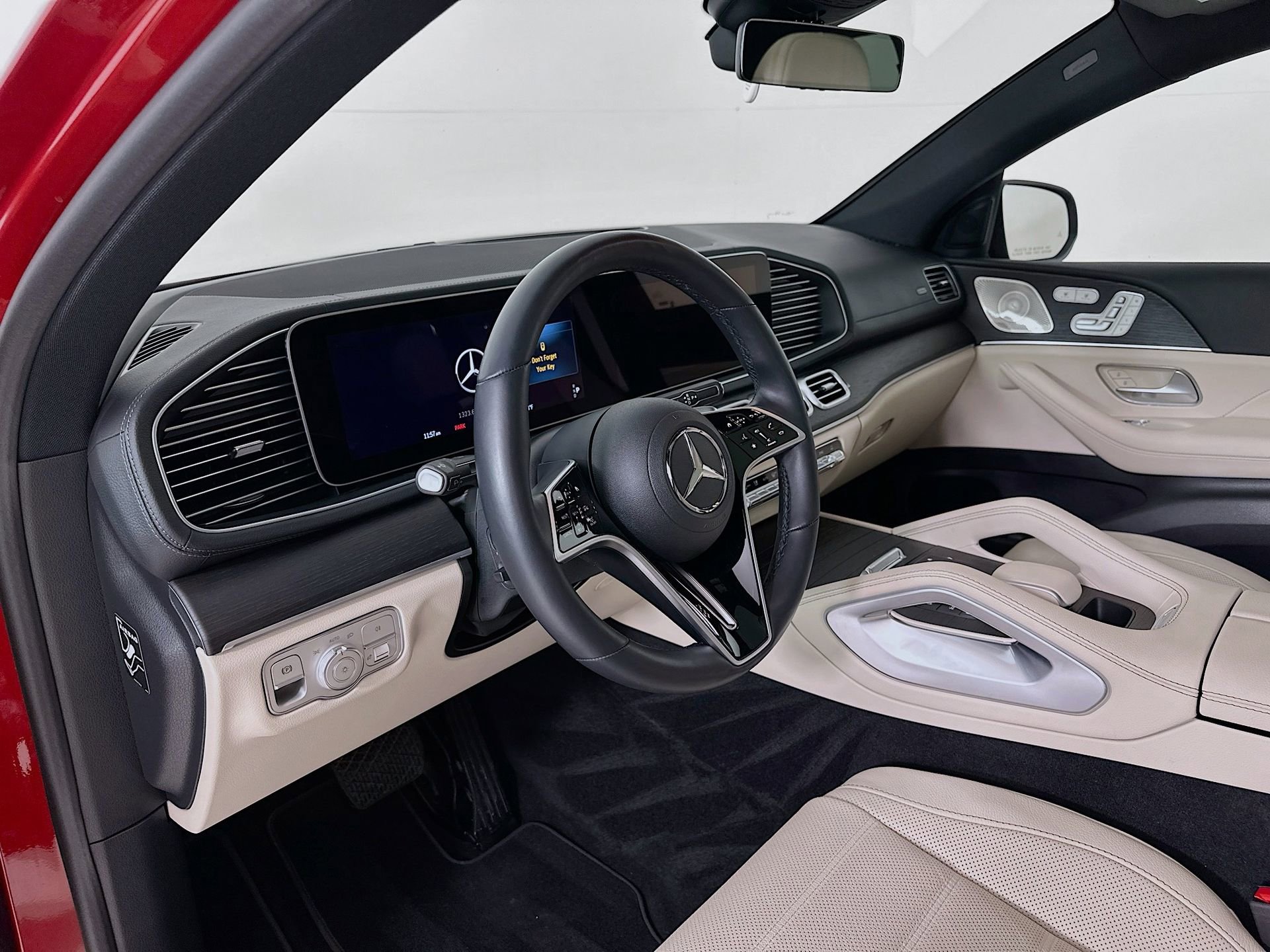 Used 2025 Mercedes-Benz GLE 450 4MATIC Coupe image 10