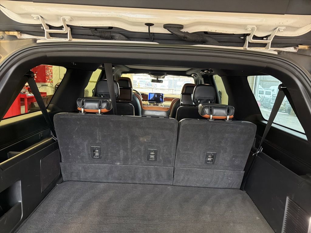 Used 2019 Lincoln Navigator L Reserve image 6