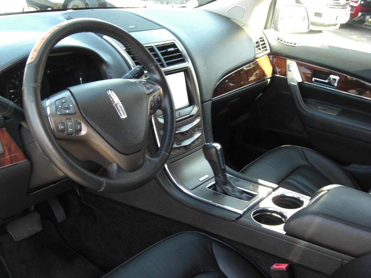 Used 2015 Lincoln MKX AWD 4dr w/ Equipment Group 102A image 7