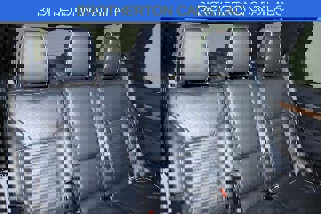 Used 2018 Land Rover Discovery HSE Luxury AWD/4WD image 24