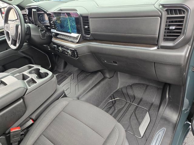 Used 2025 Chevrolet Silverado 1500 LT image 18