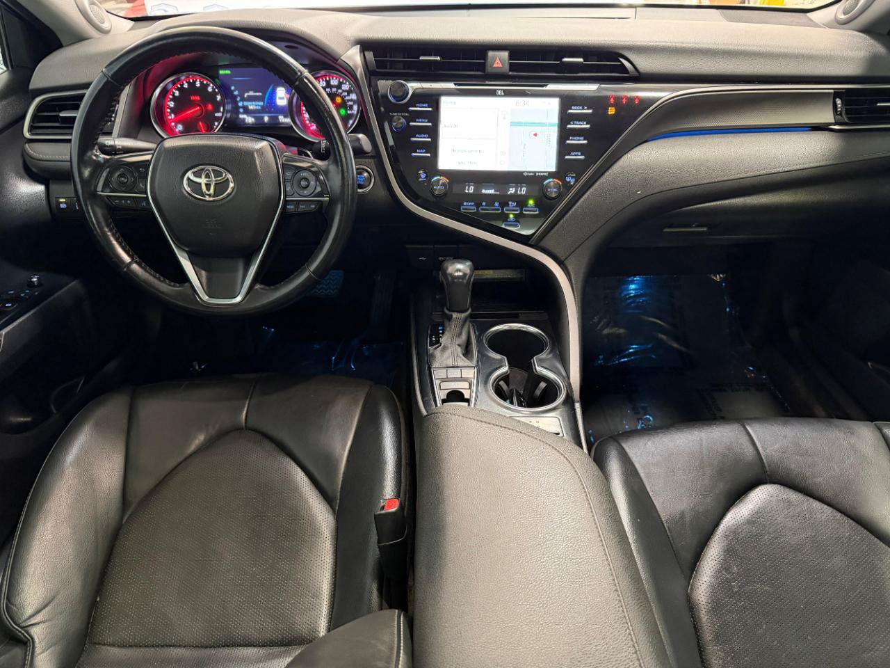 Used 2020 Toyota Camry XSE w/ Navigation Package FWD image 28