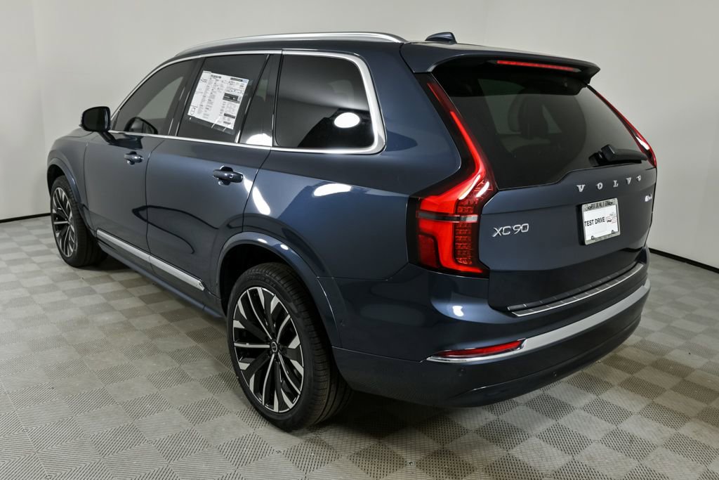 New 2026 Volvo XC90 B6 Plus w/ Protection Package Premier image 3