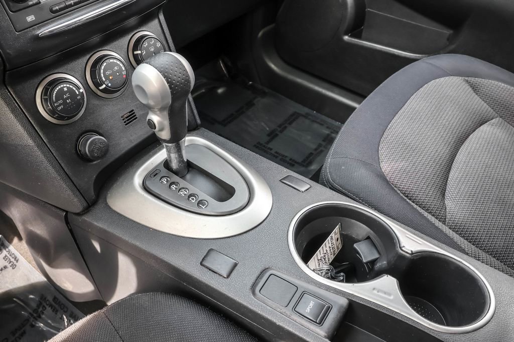 Used 2012 Nissan Rogue SV w/ Premium Pkg image 27