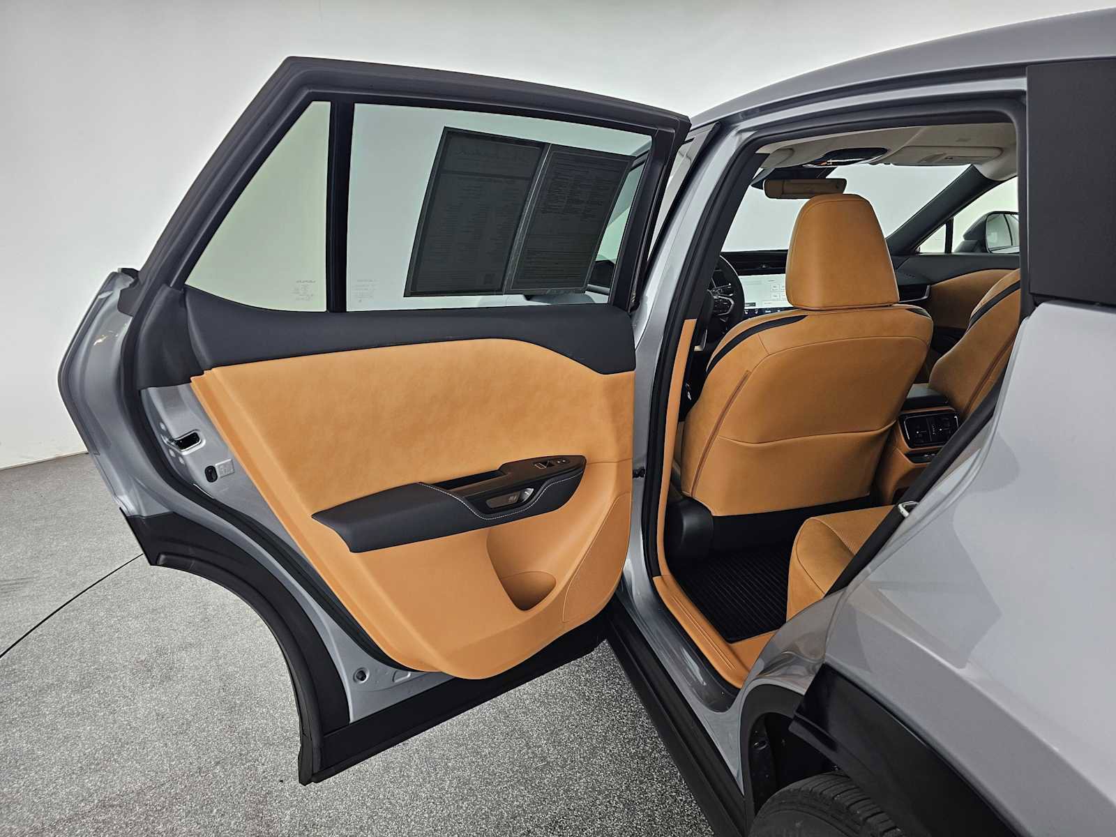 Used 2024 Lexus RZ 300e Premium image 15