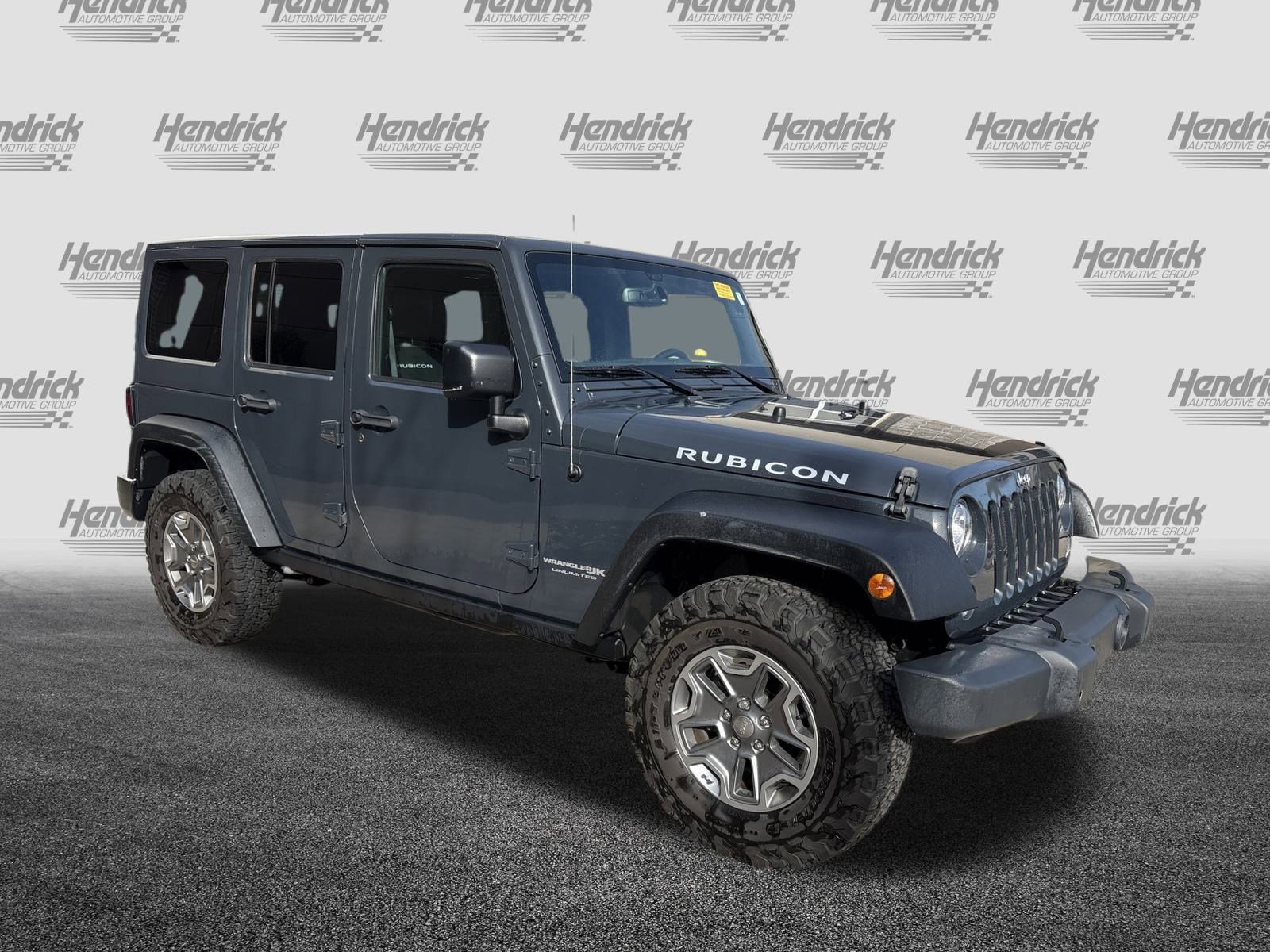 Used 2018 Jeep Wrangler Unlimited Rubicon w/ Cold Weather Group image 2