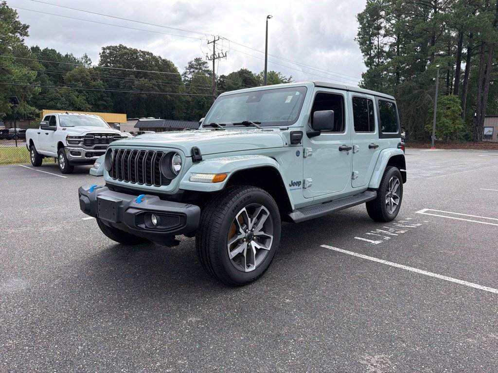 Used 2024 Jeep Wrangler Unlimited w/ Convenience Group AWD/4WD image 1