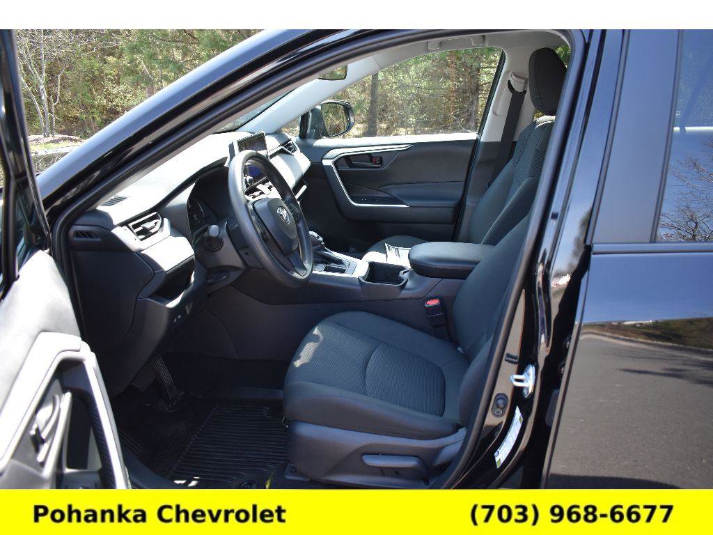 Used 2024 Toyota RAV4 LE image 24