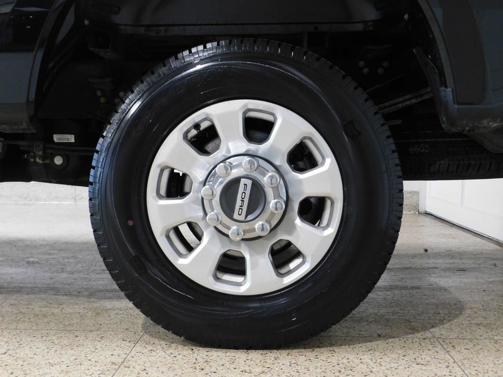 Used 2023 Ford F250 XLT image 96