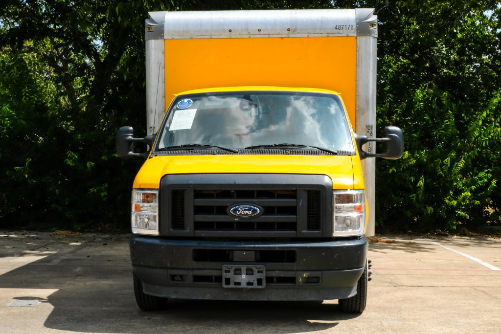 Used 2022 Ford E-350 and Econoline 350 Super Duty RWD image 5