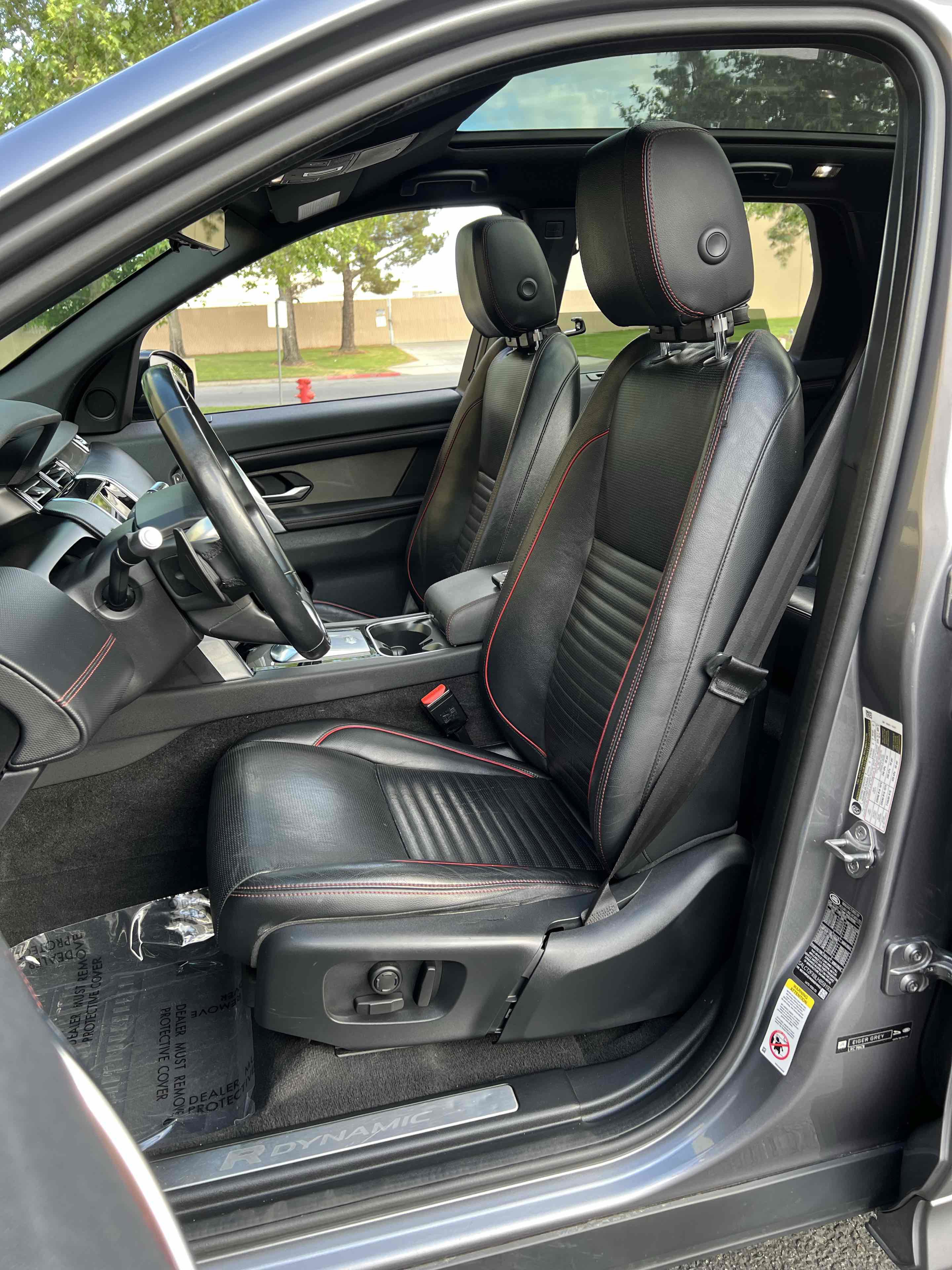 Used 2020 Land Rover Discovery Sport S R-Dynamic AWD/4WD image 30