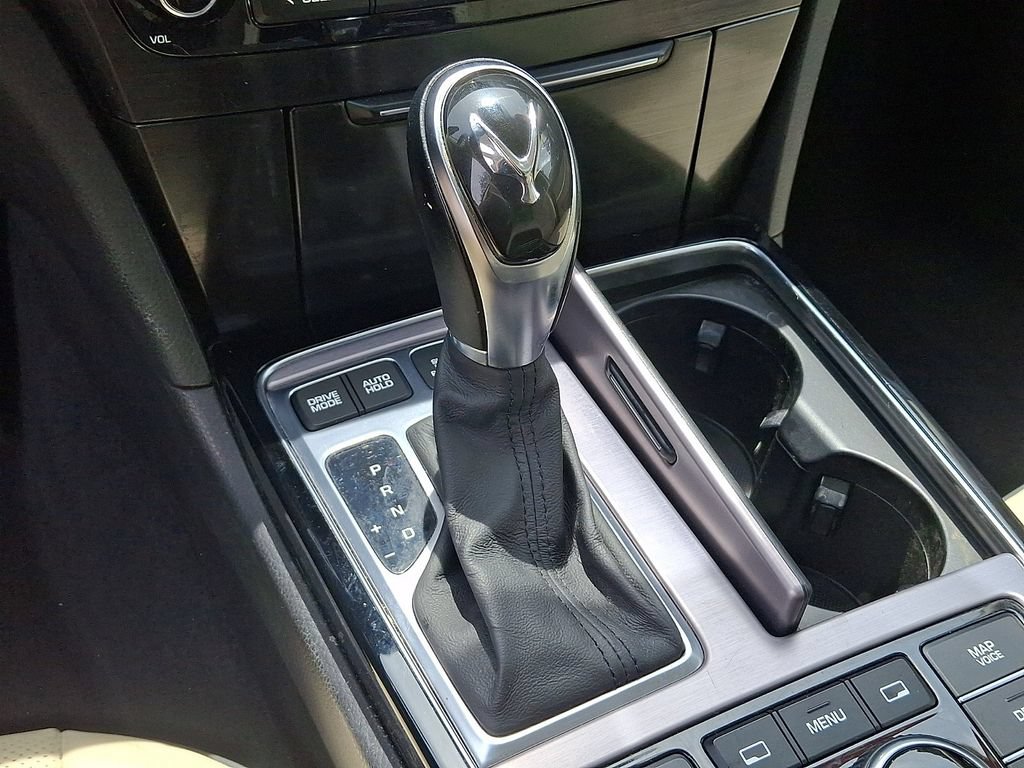 Used 2015 Hyundai Equus Signature RWD image 8