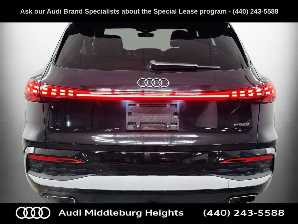 Certified 2025 Audi Q5 Premium w/ Convenience Package image 6
