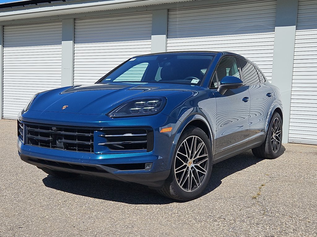 Used 2024 Porsche Cayenne Coupe AWD/4WD image 1