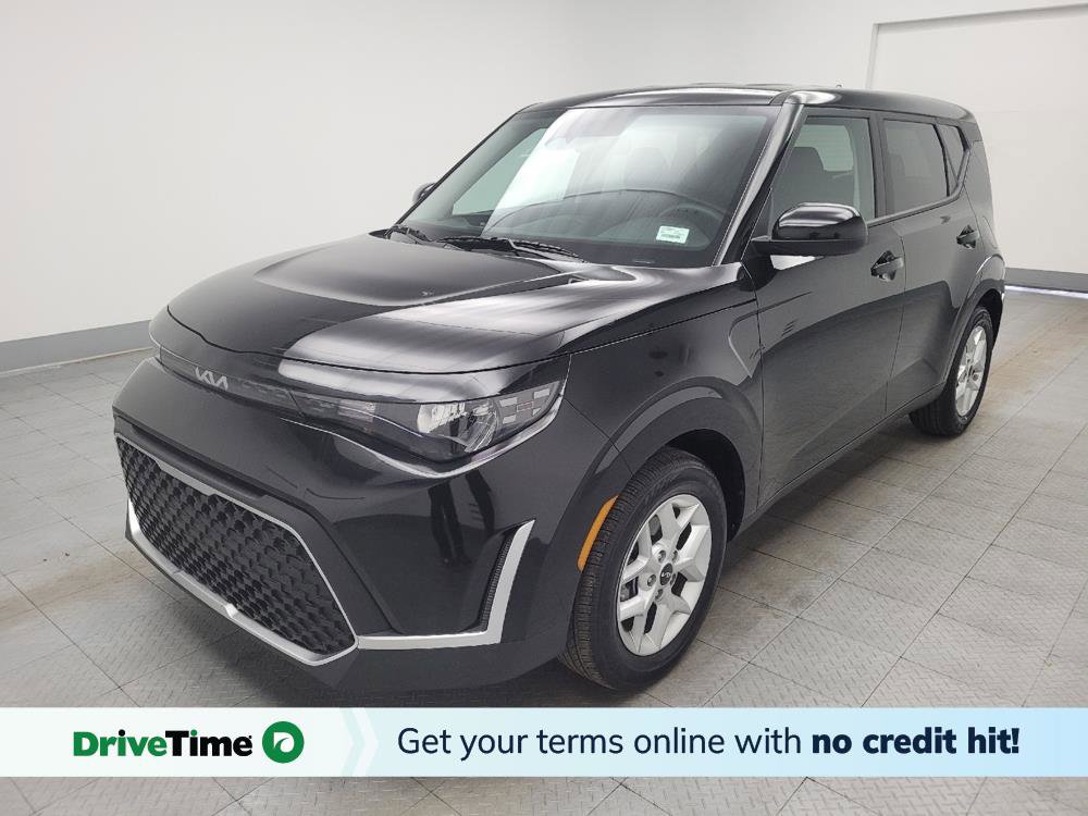Used 2025 Kia Soul LX image 1