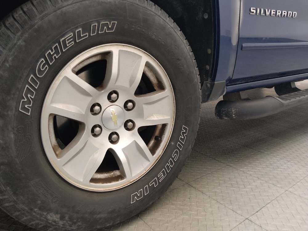 Used 2017 Chevrolet Silverado 1500 LT w/ All Star Edition RWD image 31
