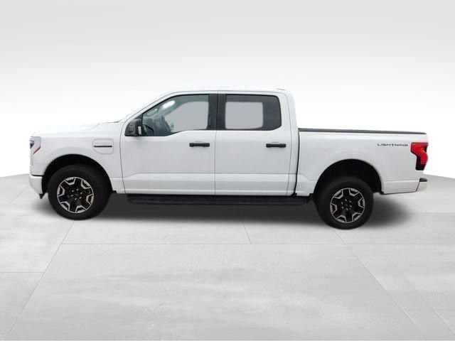 Used 2023 Ford F150 Lightning XLT image 7