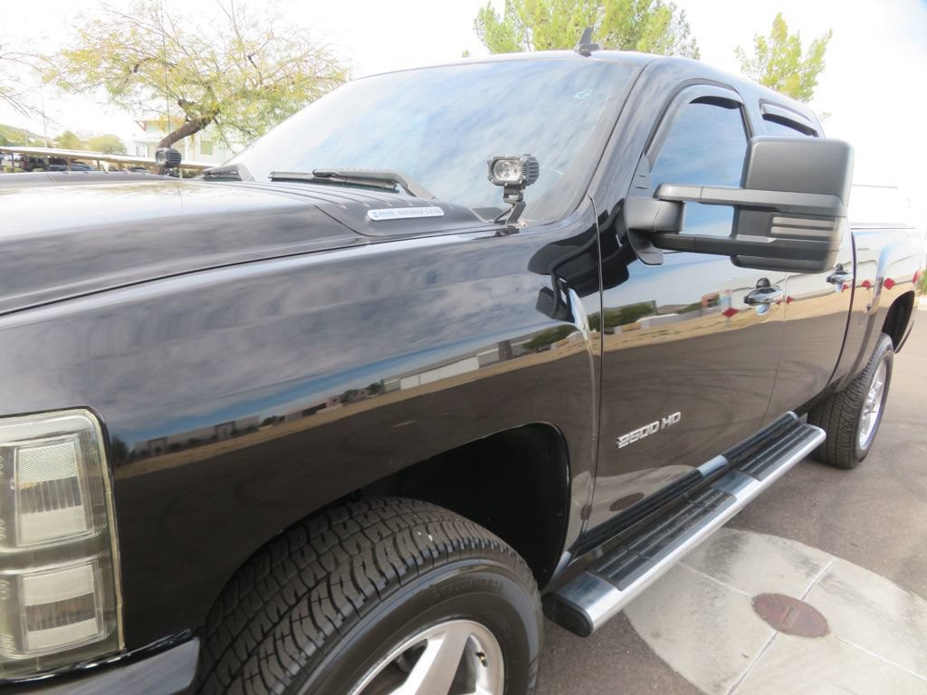 Used 2014 Chevrolet Silverado 2500 LTZ w/ LTZ Plus Package AWD/4WD image 8