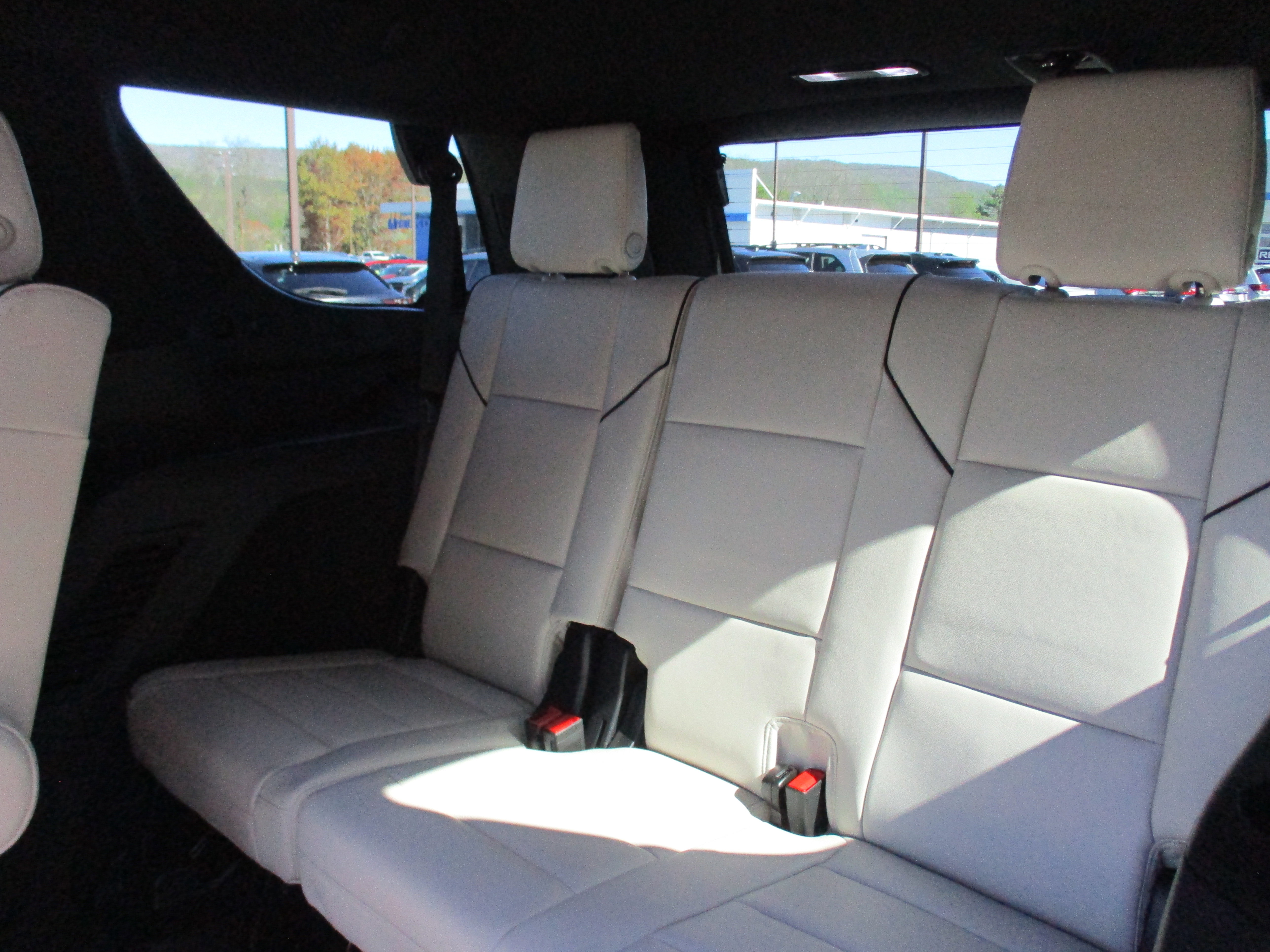 Used 2023 Cadillac Escalade Sport w/ LPO, ONYX Package AWD/4WD image 14