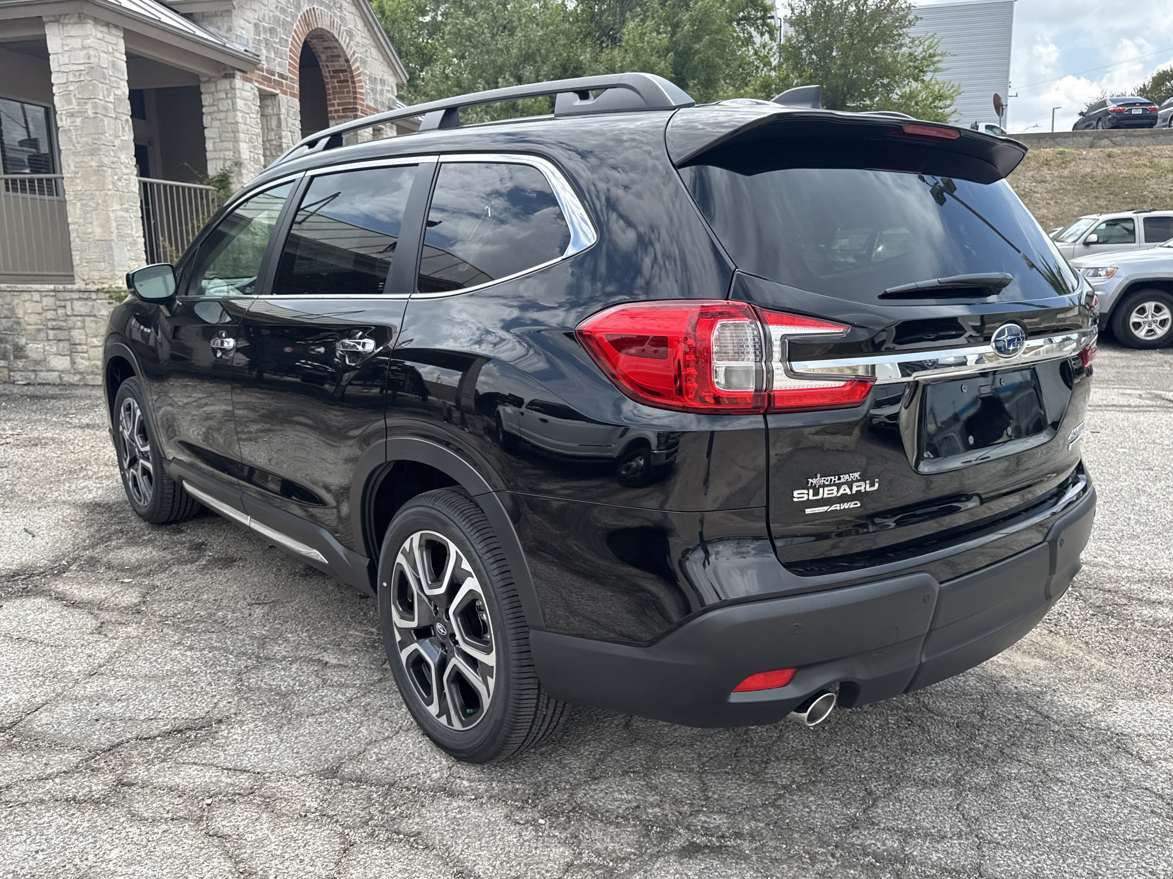 New 2025 Subaru Ascent Touring image 5
