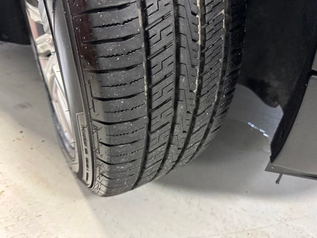 Used 2023 Cadillac XT4 Premium Luxury w/ Enhanced Visibility Package FWD image 37