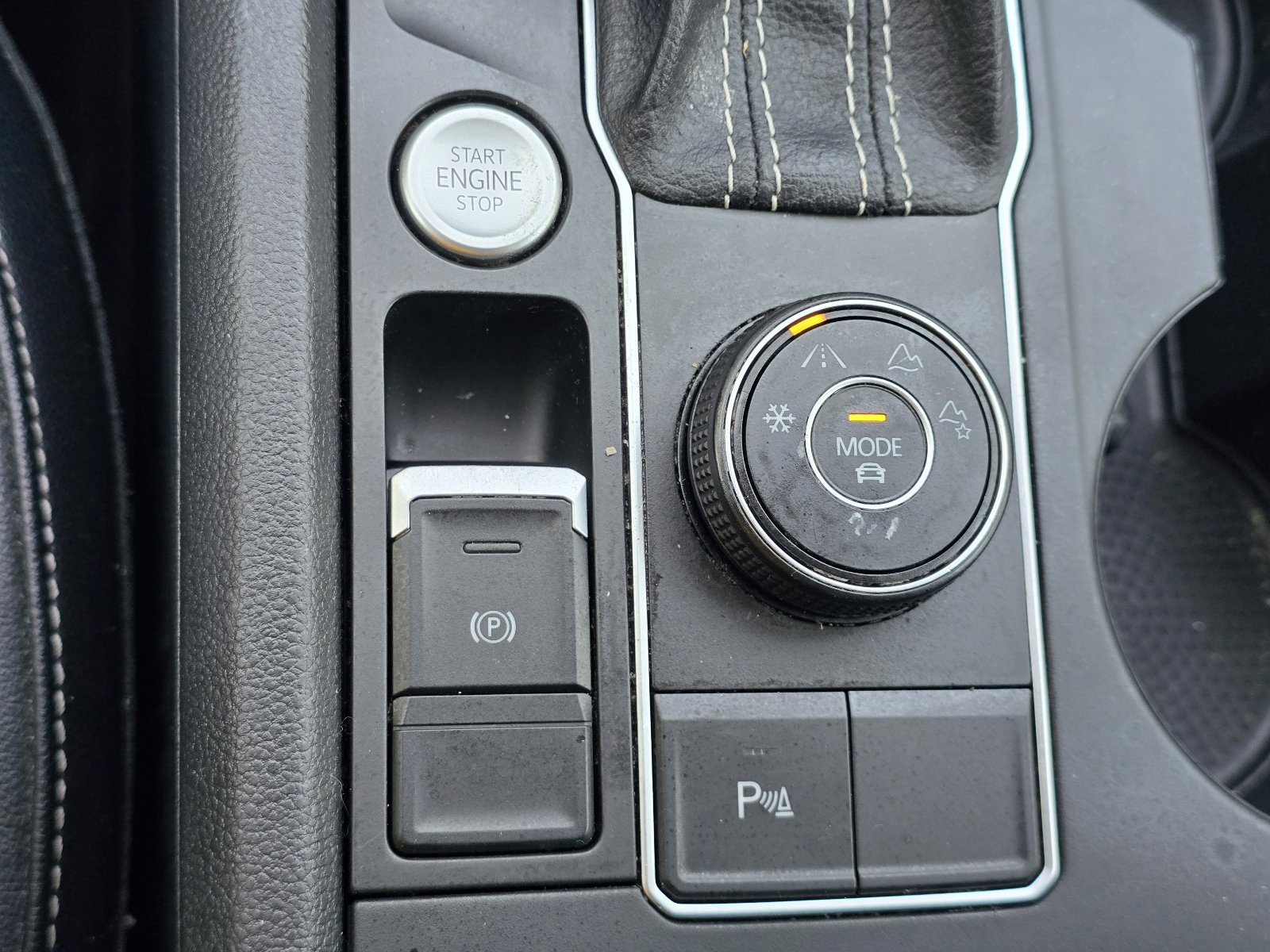 Used 2021 Volkswagen Atlas SE AWD/4WD image 22