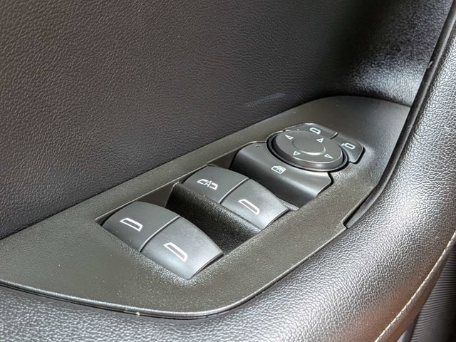 Used 2025 Chevrolet Blazer LT FWD image 26