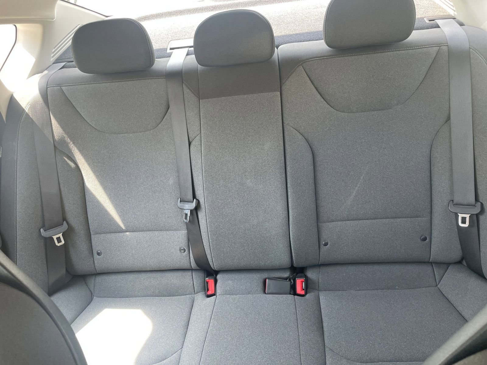 Used 2025 Kia K4 LXS image 37