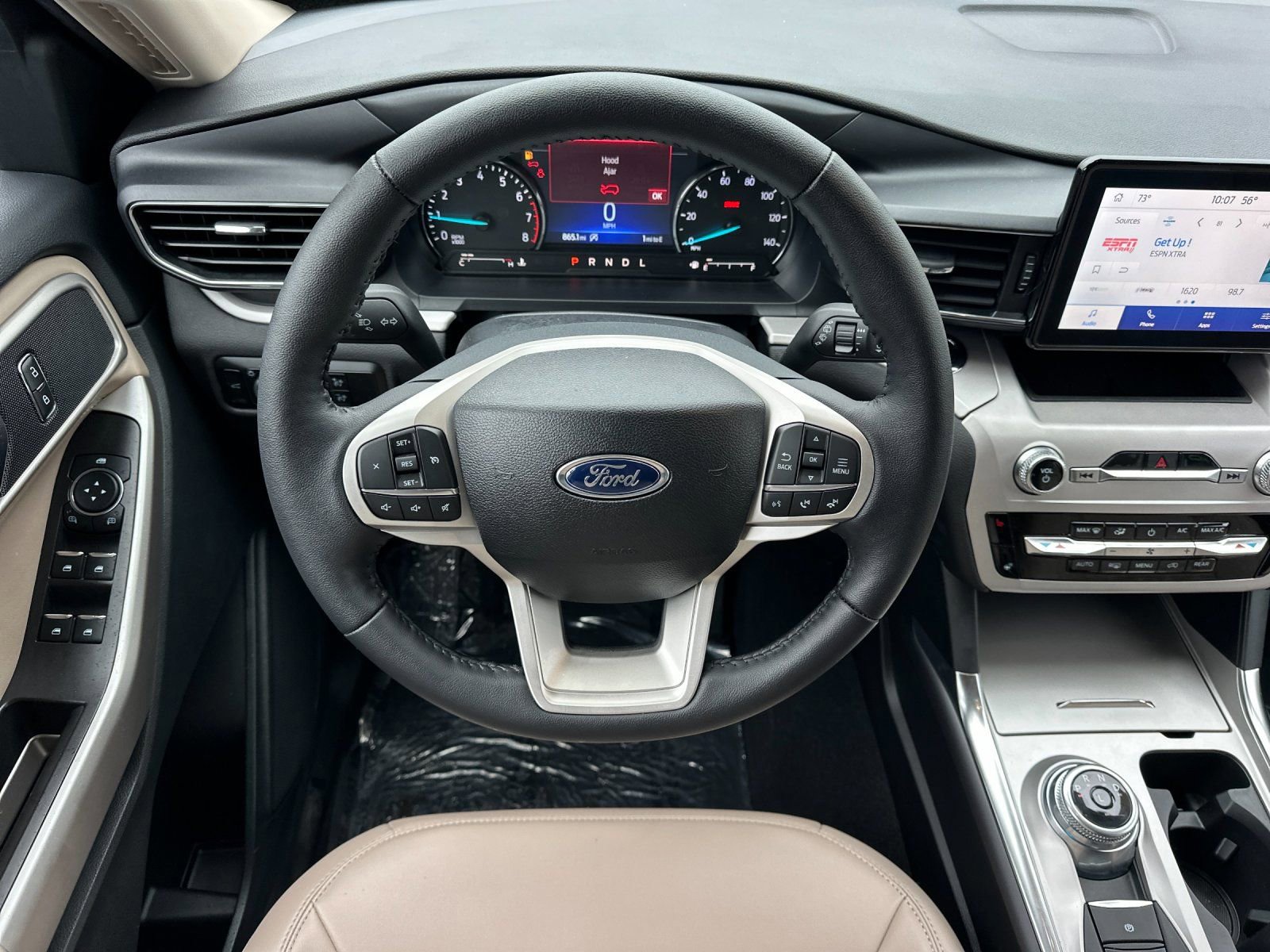 Used 2024 Ford Explorer XLT w/ Equipment Group 202A image 16