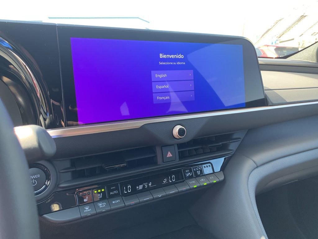 New 2025 Toyota Crown Signia image 20