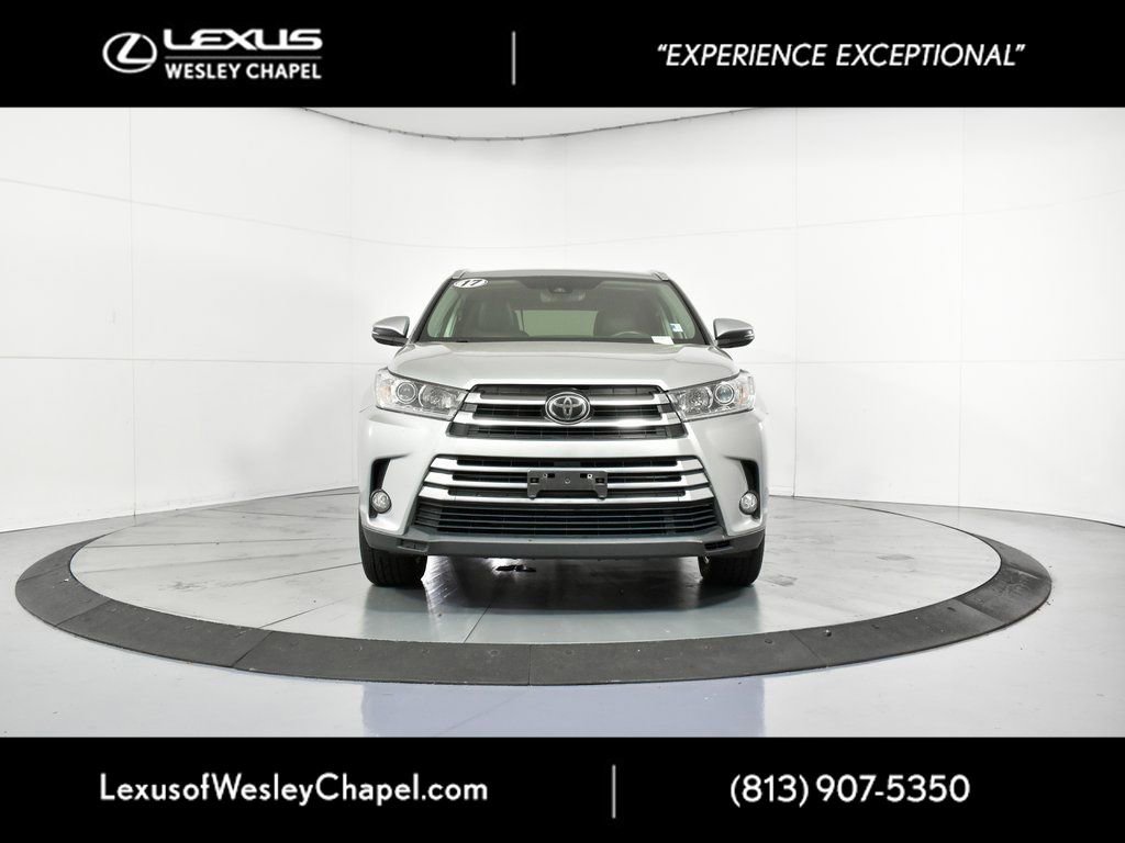 Used 2017 Toyota Highlander Limited image 13