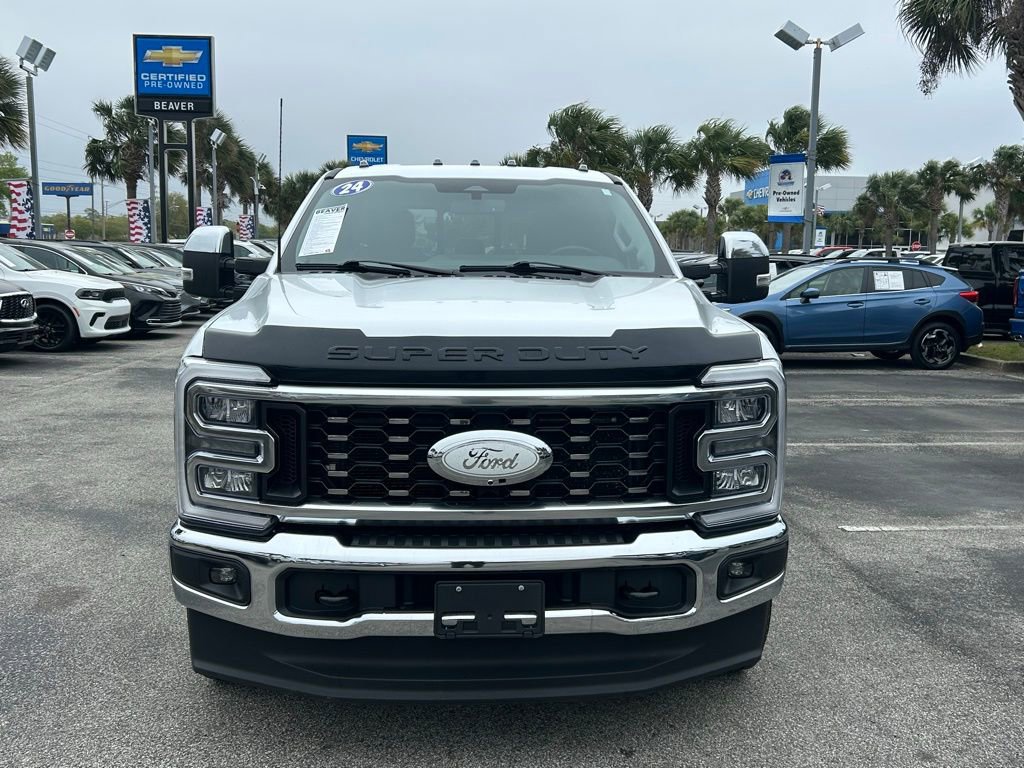Used 2024 Ford F350 Lariat w/ FX4 Off-Road Package image 3